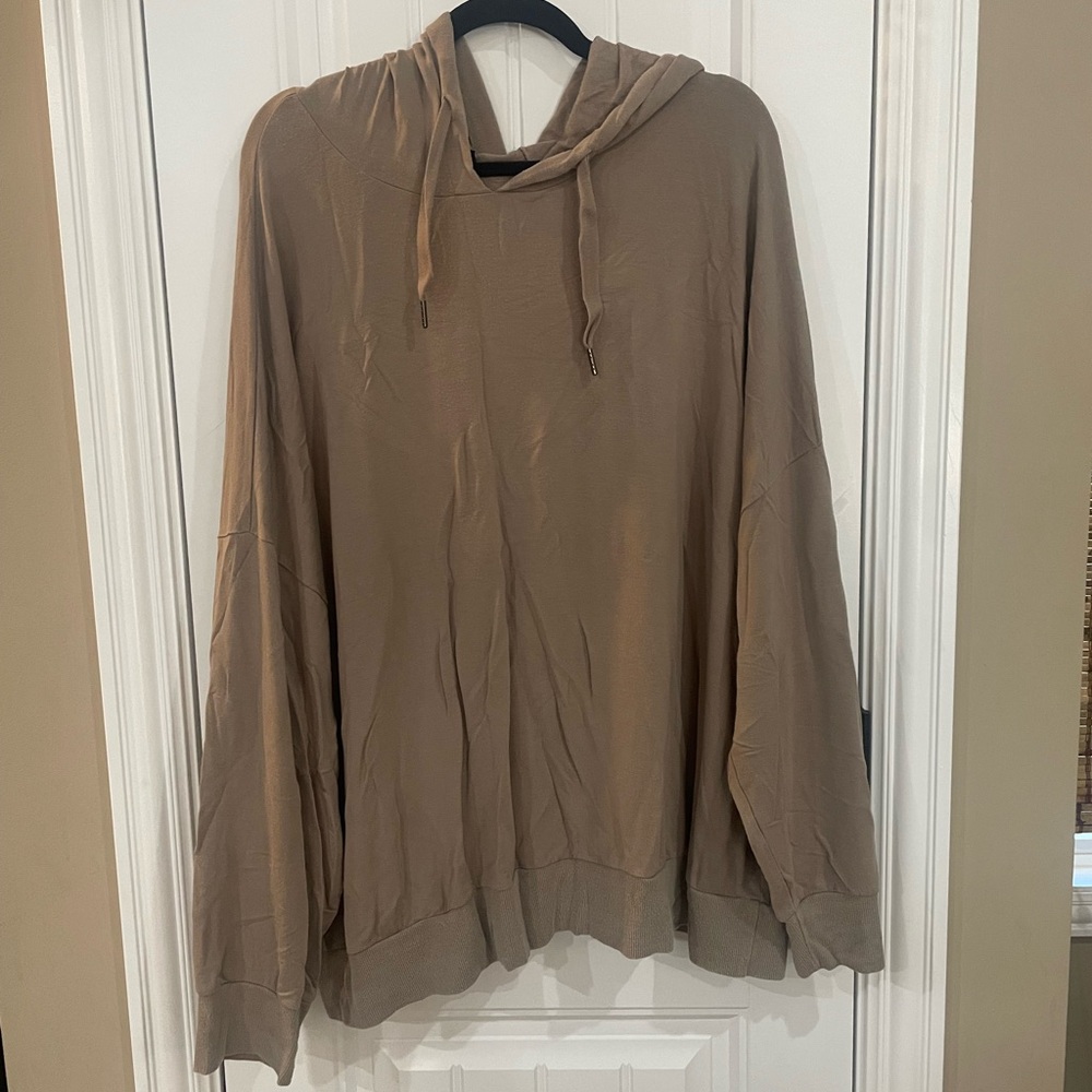 Universal Standard Amy Hoodie; Tan; Plus Size XL